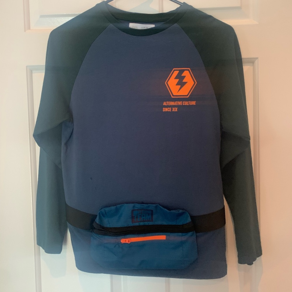 Boys Zara long sleeve shirt with pouch attached